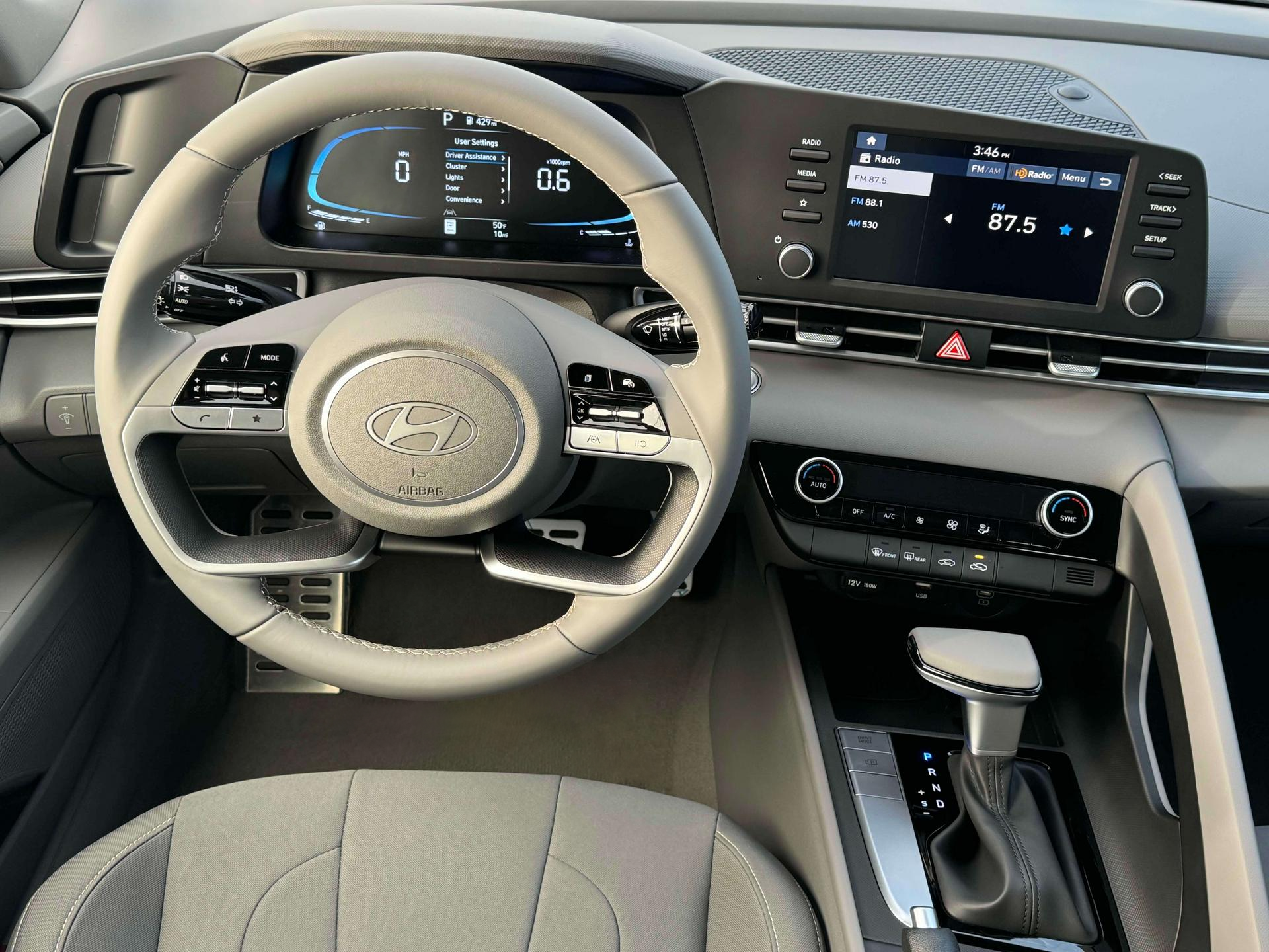2025 Hyundai ELANTRA Vehicle Photo in Peoria, IL 61615