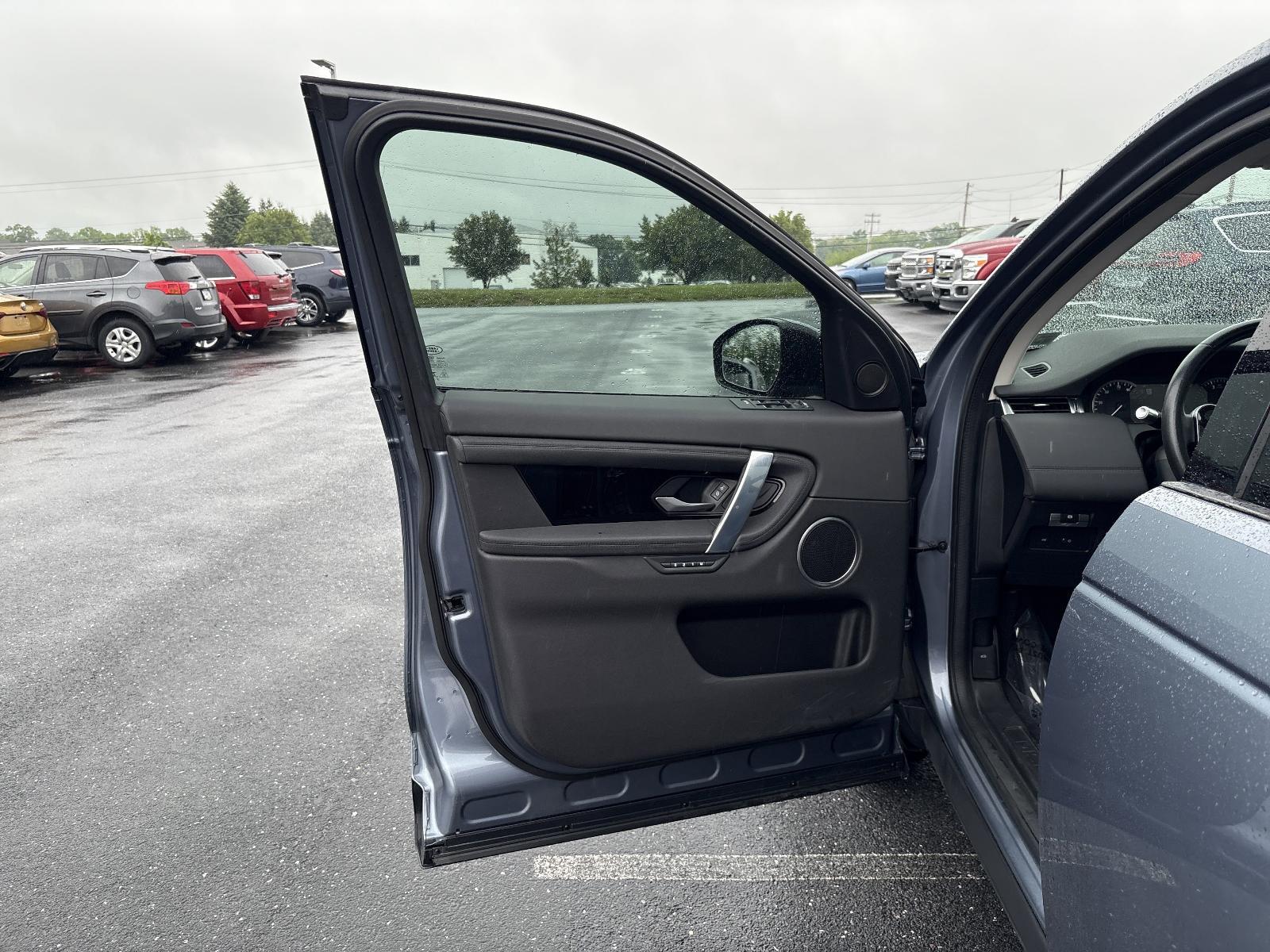 2020 Land Rover Discovery Sport Vehicle Photo in Mechanicsburg, PA 17050