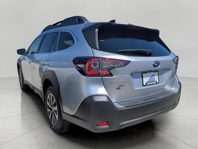 2025 Subaru Outback Vehicle Photo in Green Bay, WI 54304