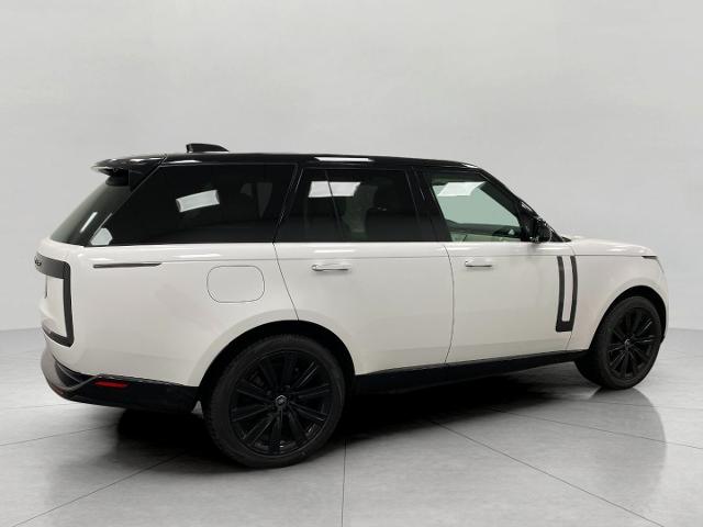 2025 Range Rover Vehicle Photo in Appleton, WI 54913