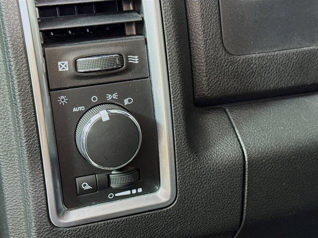 2021 Ram 1500 Classic Vehicle Photo in Flemington, NJ 08822