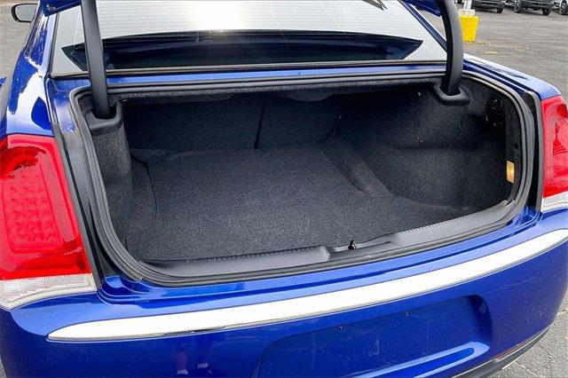 2019 Chrysler 300 Vehicle Photo in INDEPENDENCE, MO 64055-1314