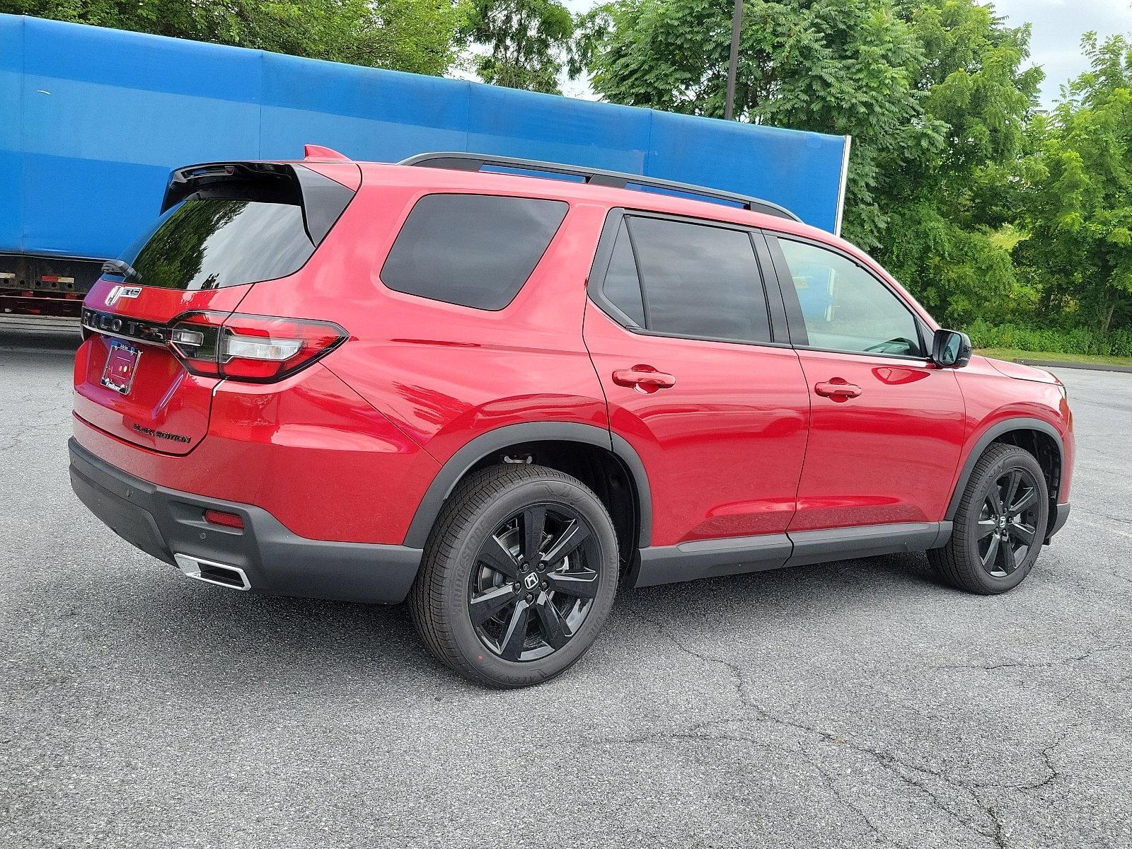 2025 Honda Pilot Vehicle Photo in Harrisburg, PA 17111