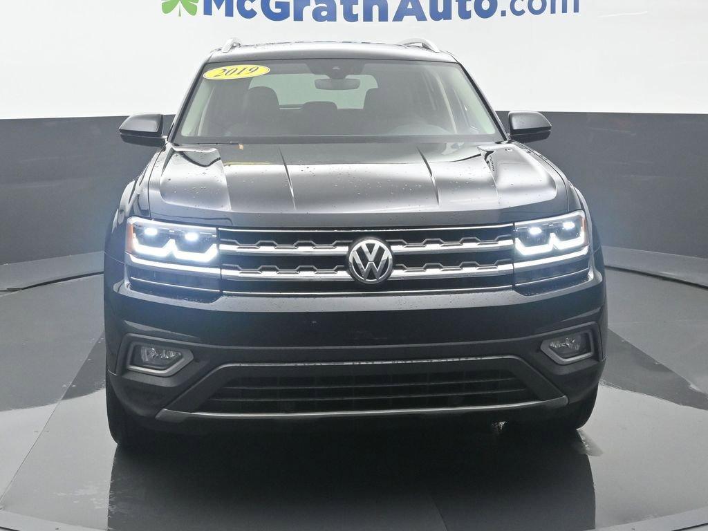2019 Volkswagen Atlas Vehicle Photo in Marion, IA 52302