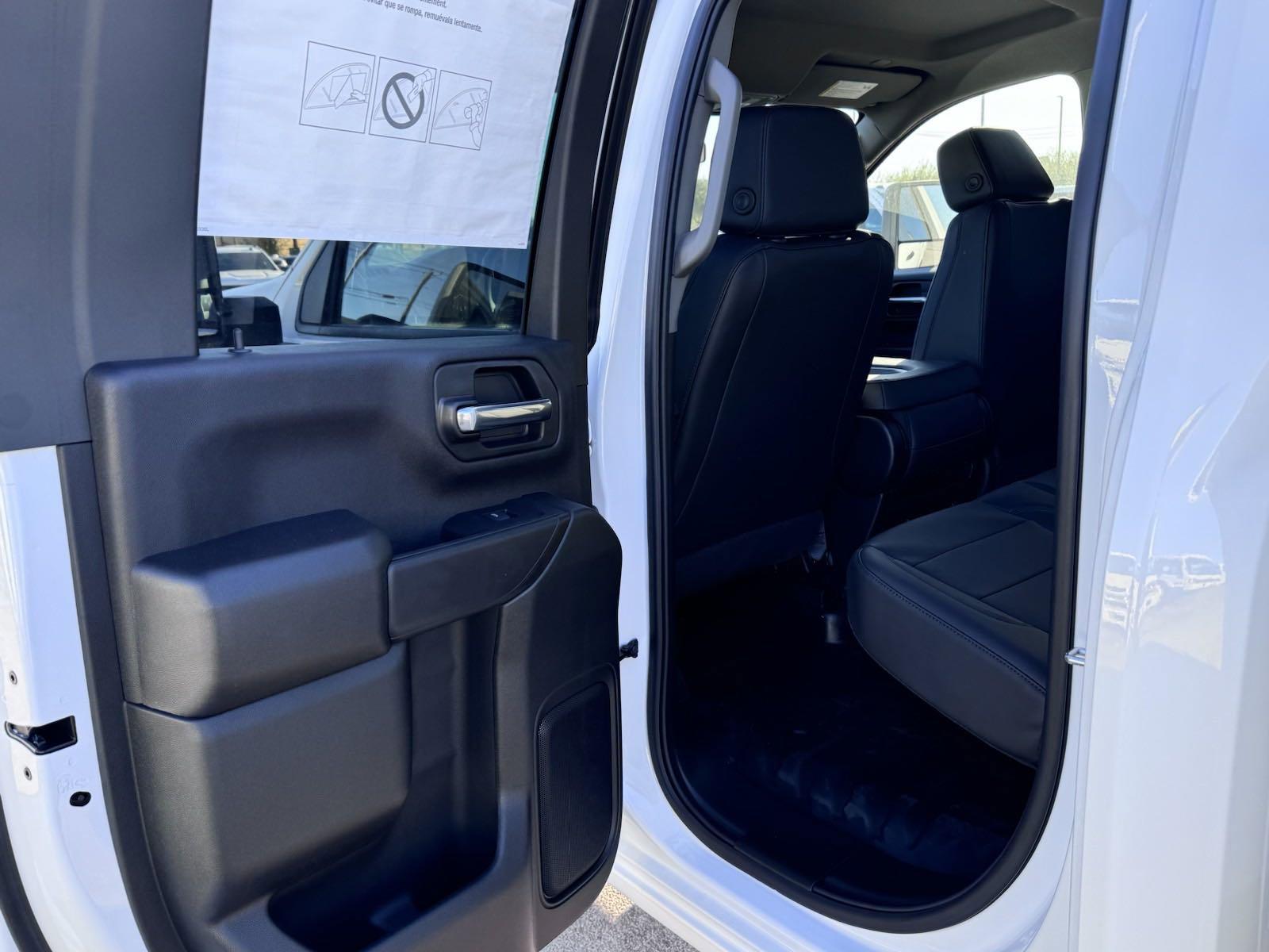2025 Chevrolet Silverado 2500 HD Vehicle Photo in GEORGETOWN, TX 78626-7508
