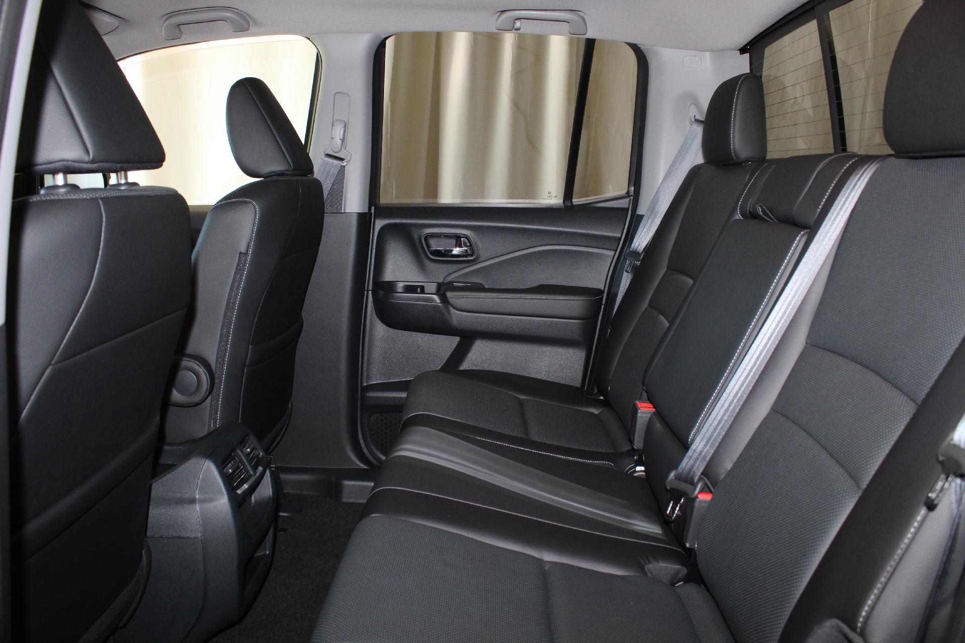 2023 Honda Ridgeline Vehicle Photo in NORTHAMPTON, MA 01060-1120