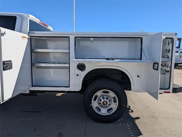 2024 Chevrolet Silverado 2500 HD Vehicle Photo in ENGLEWOOD, CO 80113-6708