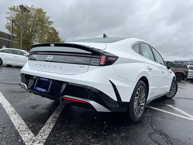 2025 Hyundai SONATA Hybrid Vehicle Photo in Shiloh, IL 62269