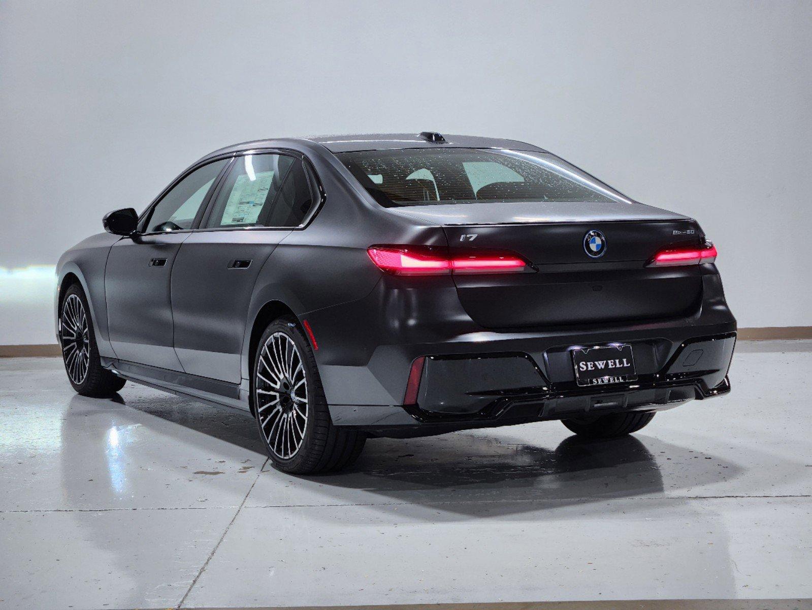 2025 BMW i7 Vehicle Photo in GRAPEVINE, TX 76051