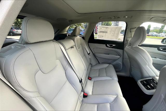 2025 Volvo XC60 Vehicle Photo in Houston, TX 77007