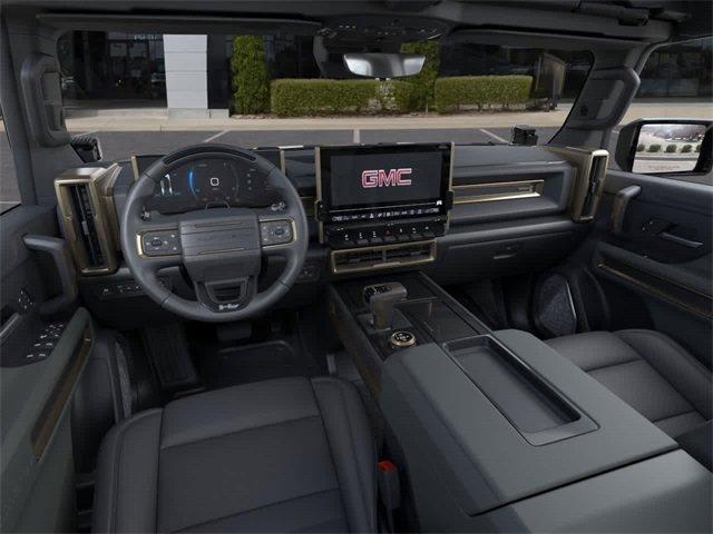 2024 GMC HUMMER EV SUV Vehicle Photo in COLLIERVILLE, TN 38017-9006