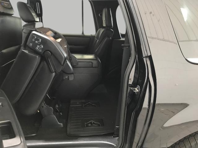 2016 Lincoln Navigator L Vehicle Photo in GREEN BAY, WI 54303-3330