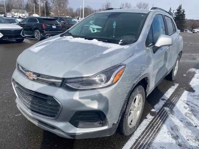 Used 2022 Chevrolet Trax LT with VIN KL7CJPSM7NB564207 for sale in Grand Blanc, MI