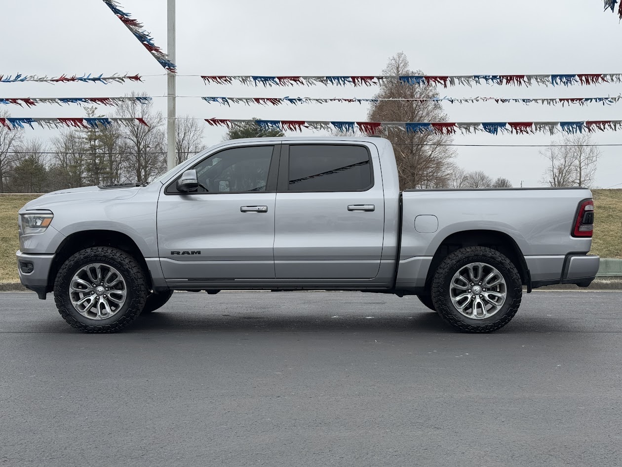 2019 Ram 1500 Vehicle Photo in BOONVILLE, IN 47601-9633