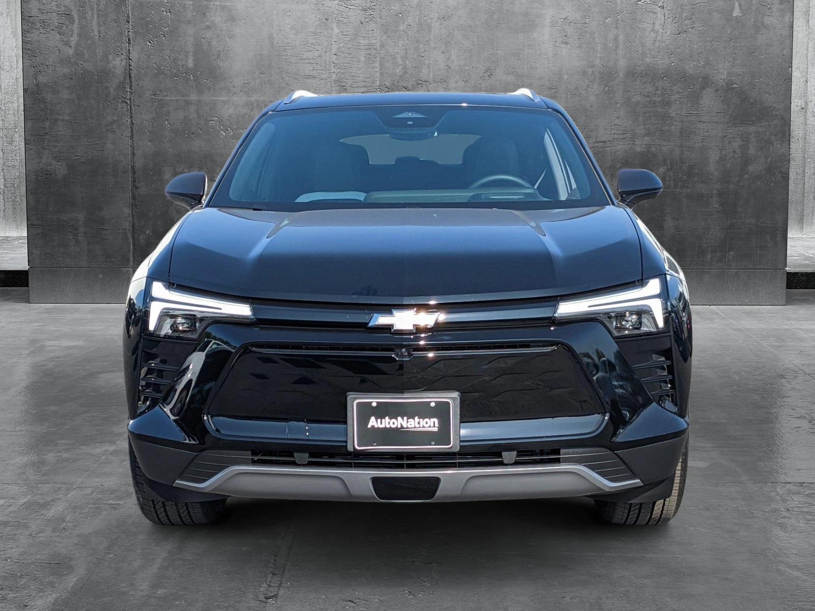 2024 Chevrolet Blazer EV Vehicle Photo in VALENCIA, CA 91355-1705