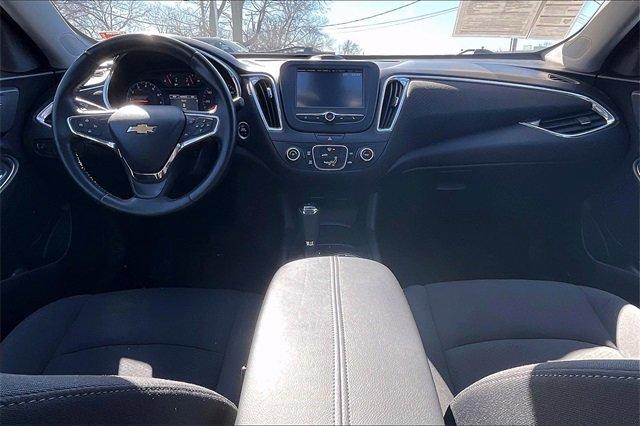 2016 Chevrolet Malibu Vehicle Photo in INDEPENDENCE, MO 64055-1314