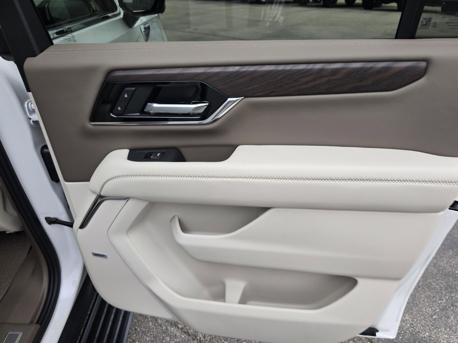 2025 GMC Yukon XL Vehicle Photo in Rolla, MO 65401
