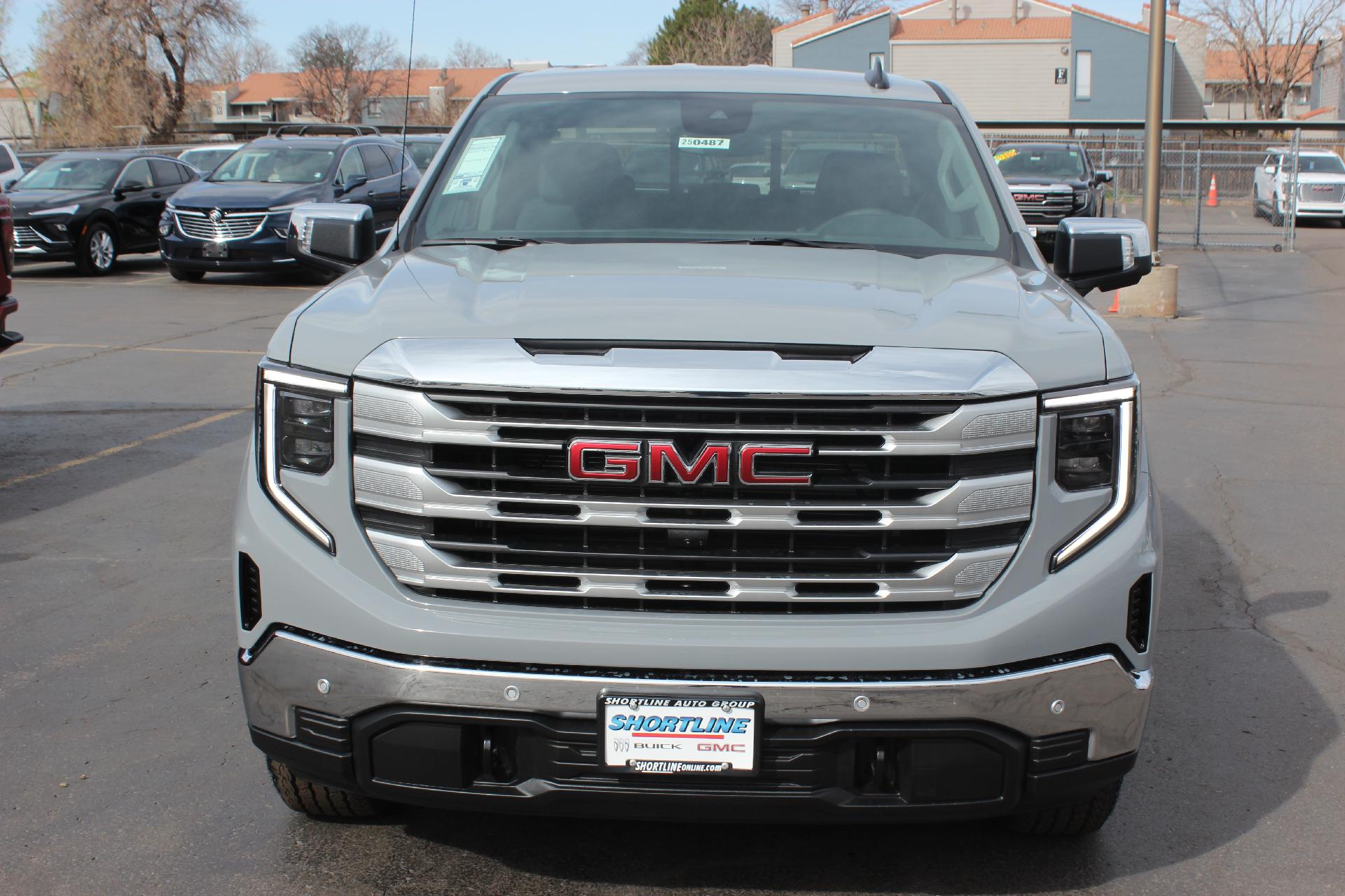 2025 GMC Sierra 1500 Vehicle Photo in AURORA, CO 80012-4011