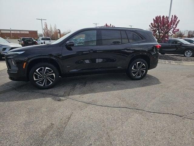 2025 Buick Enclave Vehicle Photo in Fishers, IN 46038