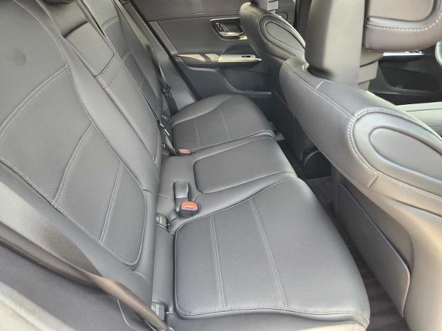 2025 Mercedes-Benz GLC Vehicle Photo in HOUSTON, TX 77079