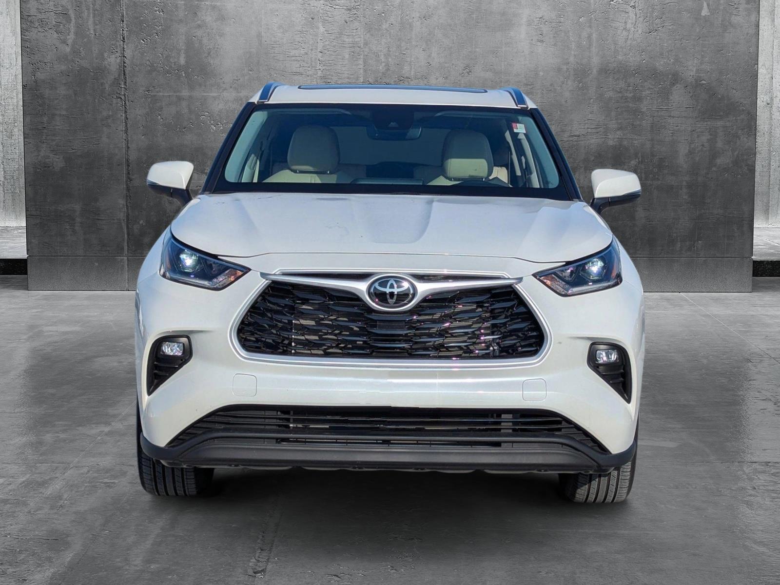 2021 Toyota Highlander Vehicle Photo in Ft. Myers, FL 33907