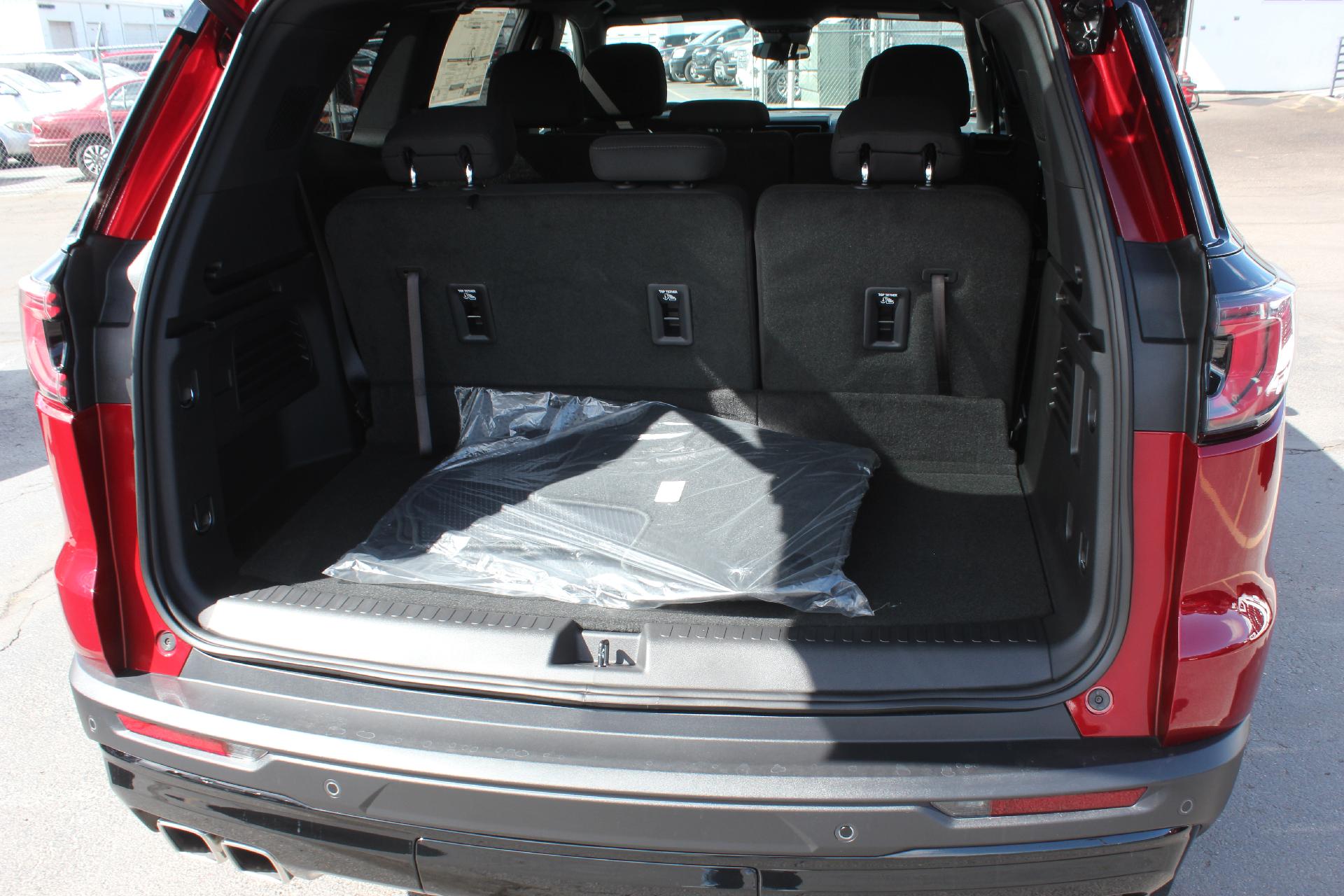 2025 GMC Acadia Vehicle Photo in AURORA, CO 80012-4011