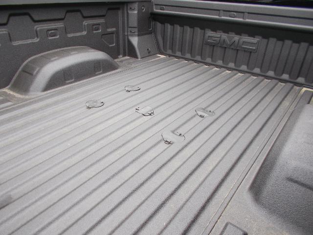 2025 GMC Sierra 2500 HD Vehicle Photo in LOWELL, MA 01852-4336