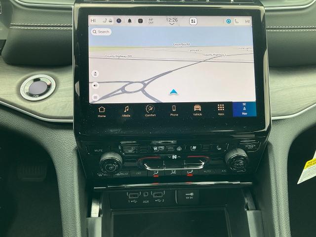 2025 Jeep Grand Cherokee Vehicle Photo in Kaukauna, WI 54130