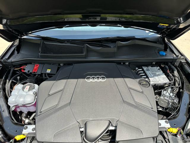 2025 Audi Q7 Vehicle Photo in HOUSTON, TX 77090