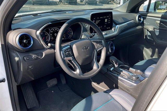 2025 Chevrolet Blazer Vehicle Photo in INDEPENDENCE, MO 64055-1314