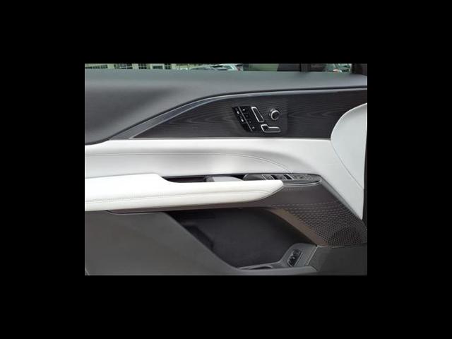 2025 Cadillac LYRIQ Vehicle Photo in Tampa, FL 33612