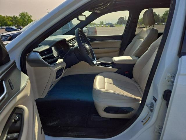 2023 Jeep Grand Cherokee 4xe Vehicle Photo in Cedar Rapids, IA 52402