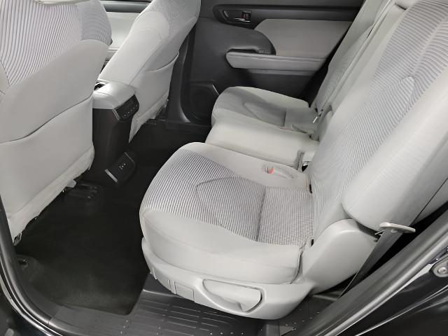 2022 Toyota Highlander Vehicle Photo in Appleton, WI 54913