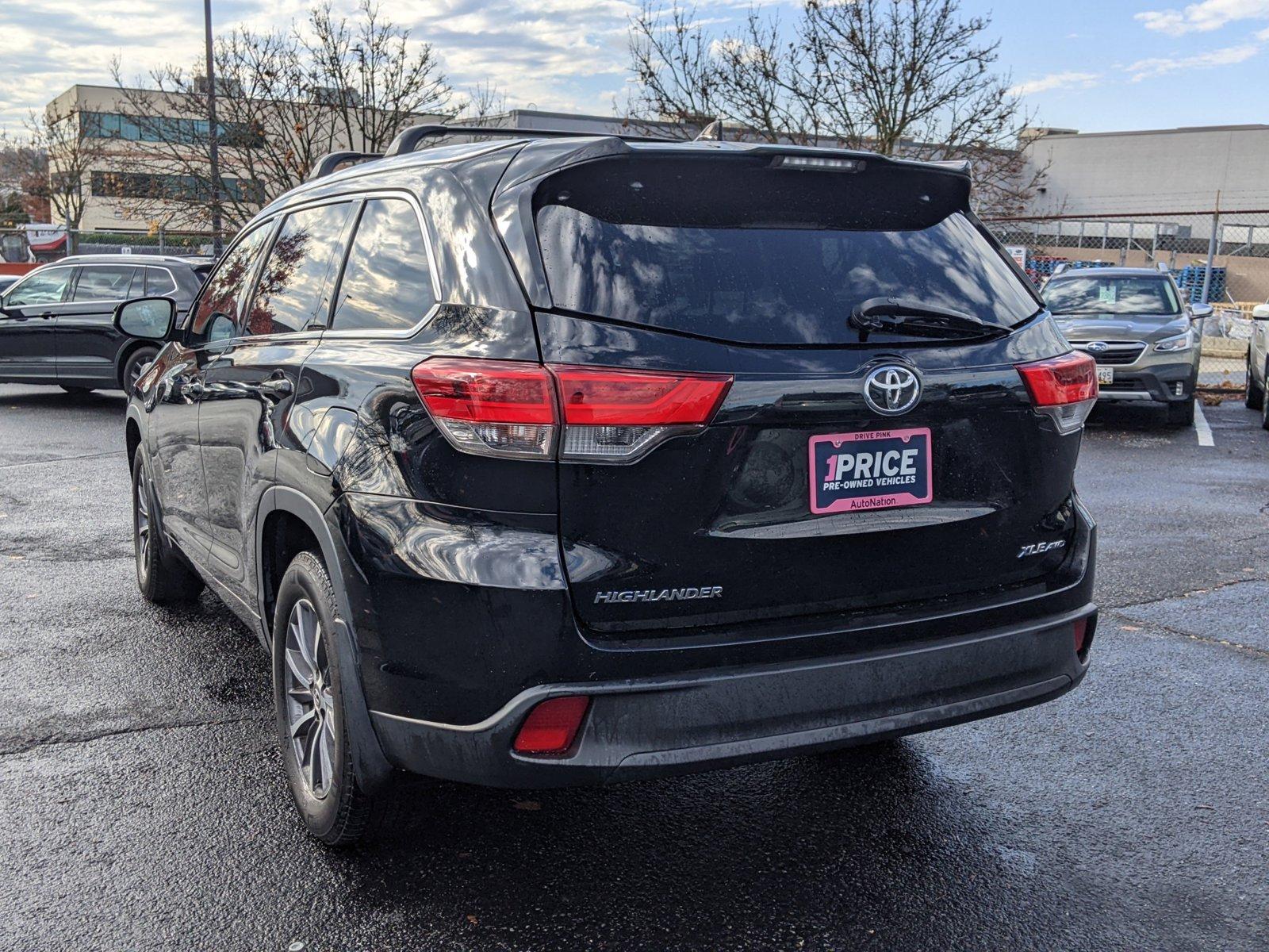 2018 Toyota Highlander Vehicle Photo in Cockeysville, MD 21030