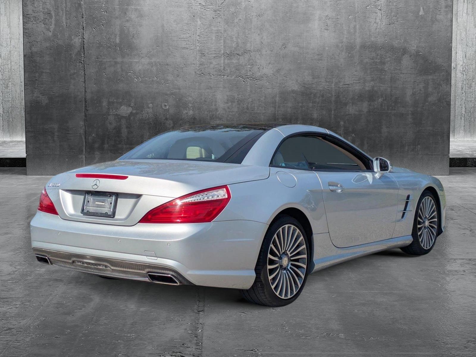 2013 Mercedes-Benz SL-Class Vehicle Photo in Sarasota, FL 34231