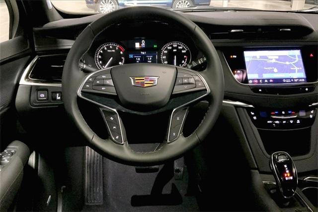 2025 Cadillac XT5 Vehicle Photo in KANSAS CITY, MO 64114-4545