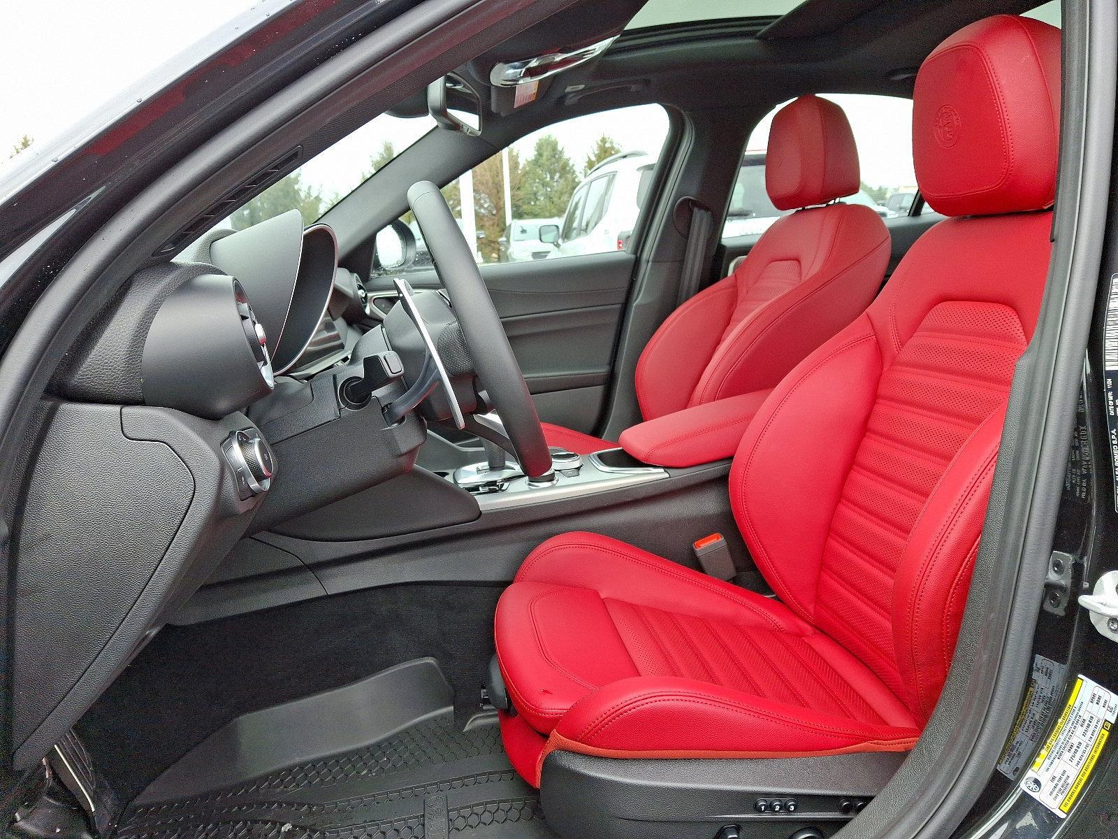 2025 Alfa Romeo Giulia Vehicle Photo in Mechanicsburg, PA 17050