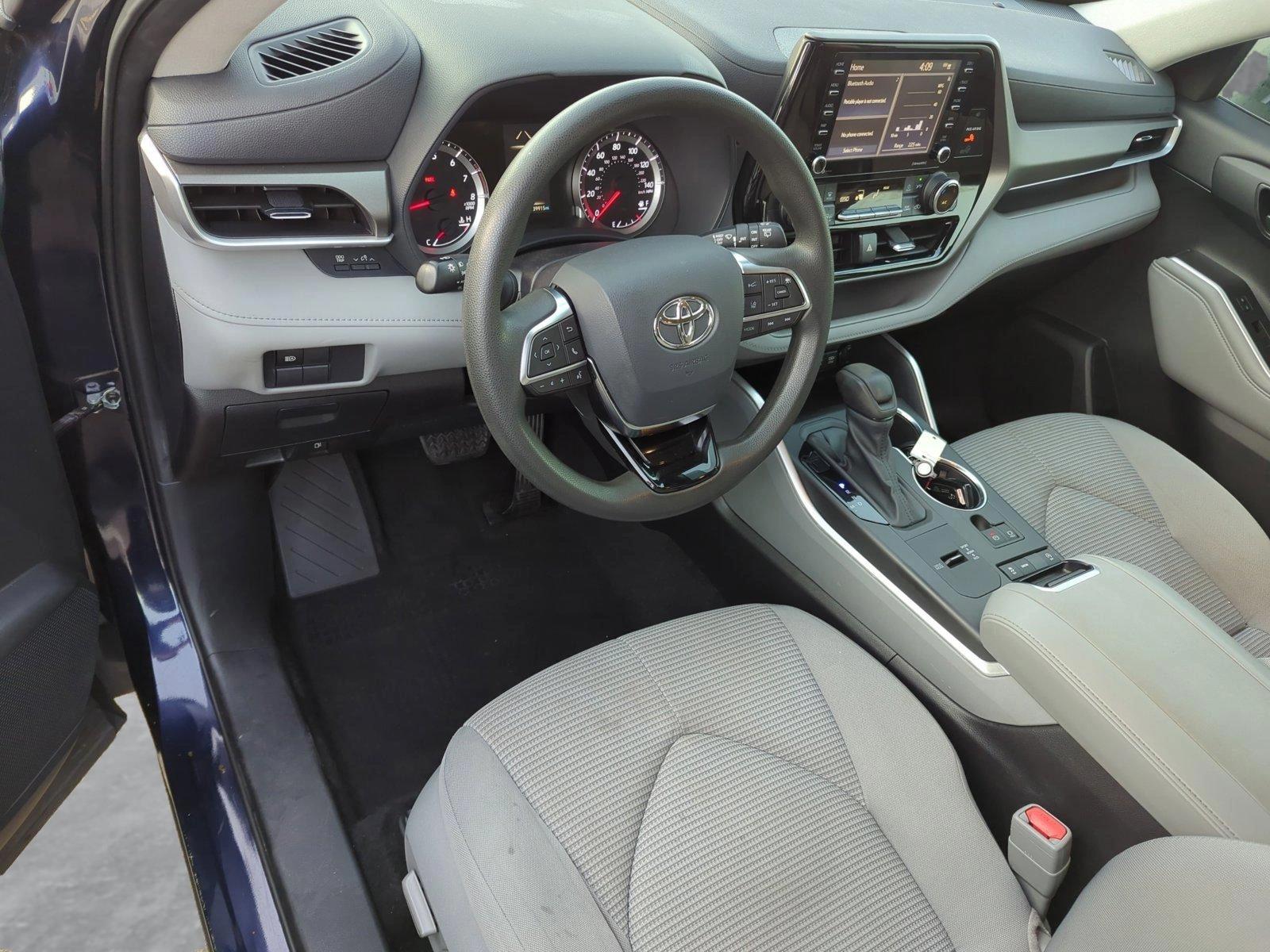 2021 Toyota Highlander Vehicle Photo in Ft. Myers, FL 33907