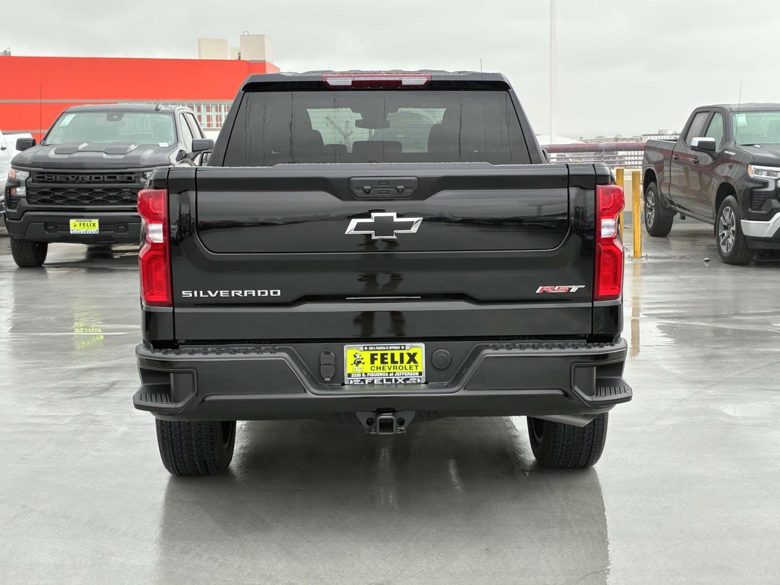 2025 Chevrolet Silverado 1500 Vehicle Photo in LOS ANGELES, CA 90007-3794