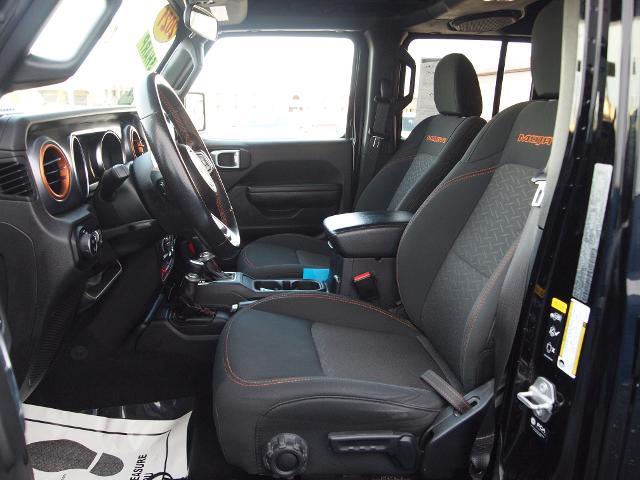 2021 Jeep Gladiator Vehicle Photo in MADISON, IN 47250-1611
