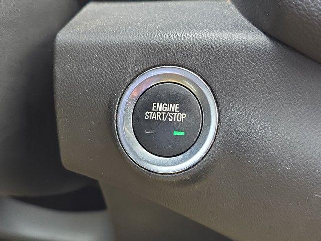 2022 GMC Terrain Vehicle Photo in Pleasant Hills, PA 15236