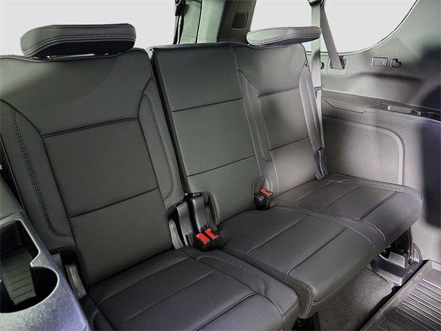 2025 GMC Yukon XL Vehicle Photo in PUYALLUP, WA 98371-4149