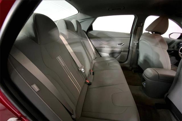 2024 Hyundai ELANTRA Vehicle Photo in Lees Summit, MO 64086
