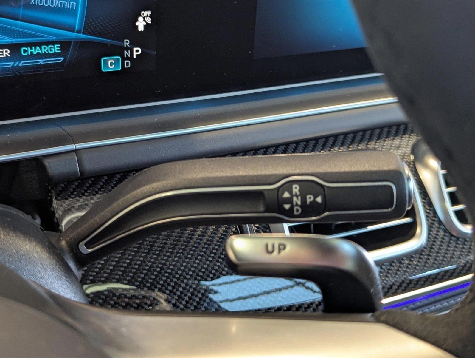 2025 Mercedes-Benz GLE Vehicle Photo in Delray Beach, FL 33444