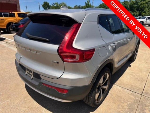 2025 Volvo XC40 Vehicle Photo in Houston, TX 77007