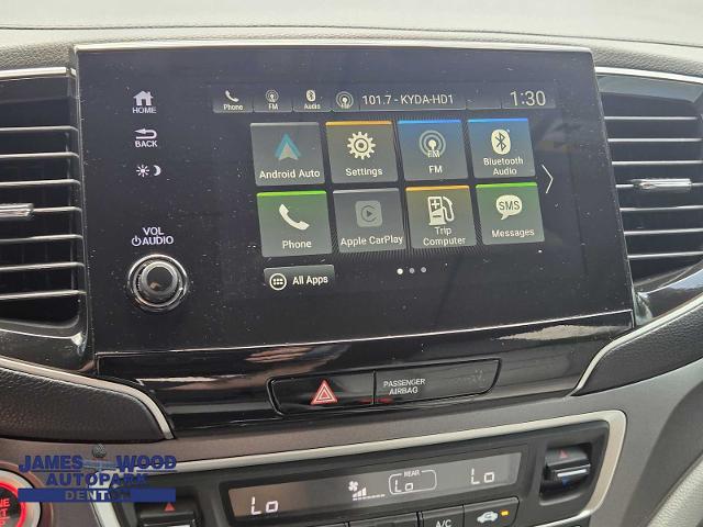 2021 Honda Pilot Vehicle Photo in DENTON, TX 76210-9321