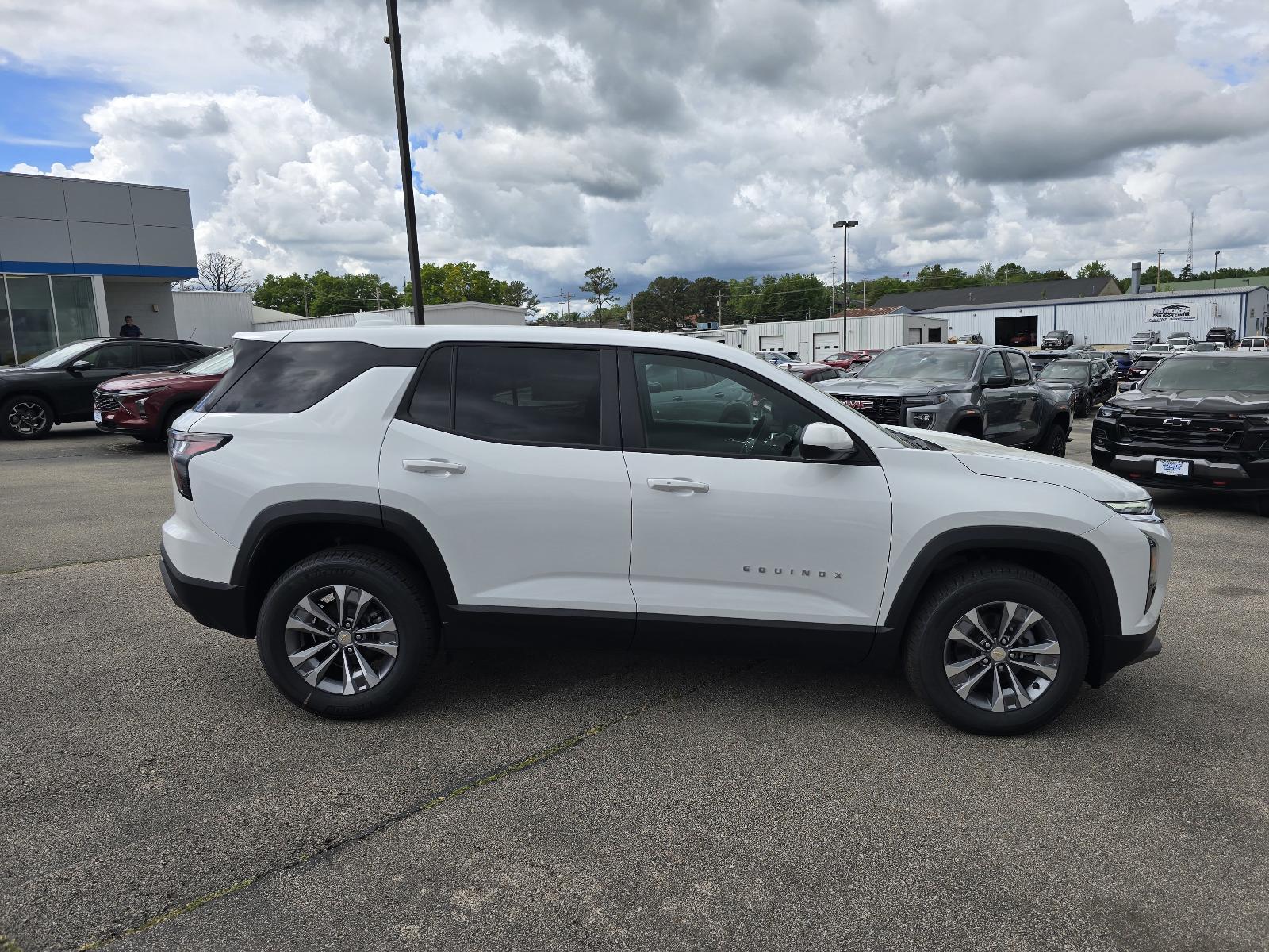 2026 Chevrolet Equinox Vehicle Photo in Rolla, MO 65401