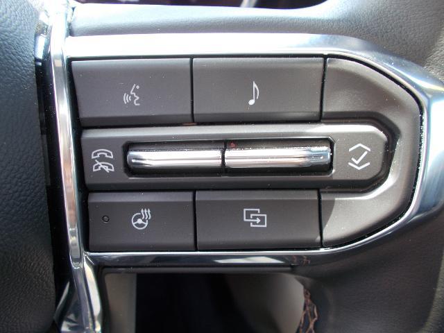 2023 GMC Canyon Vehicle Photo in LOWELL, MA 01852-4336