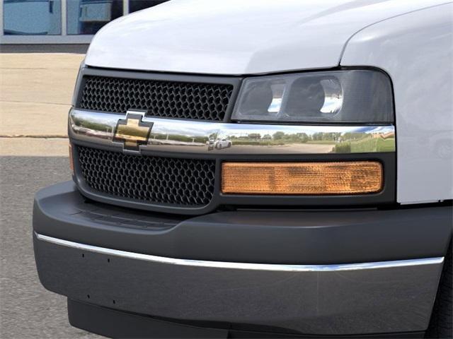 2025 Chevrolet Express Cargo Van Vehicle Photo in ENGLEWOOD, CO 80113-6708