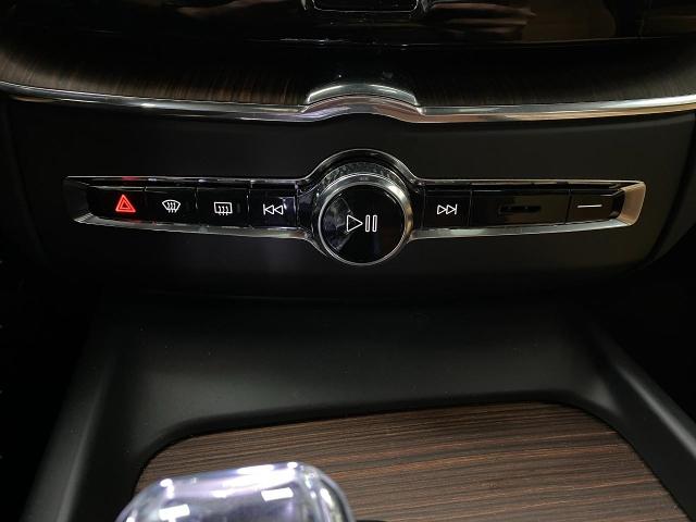 2024 Volvo XC60 Recharge Plug-In Hybrid Vehicle Photo in Appleton, WI 54913